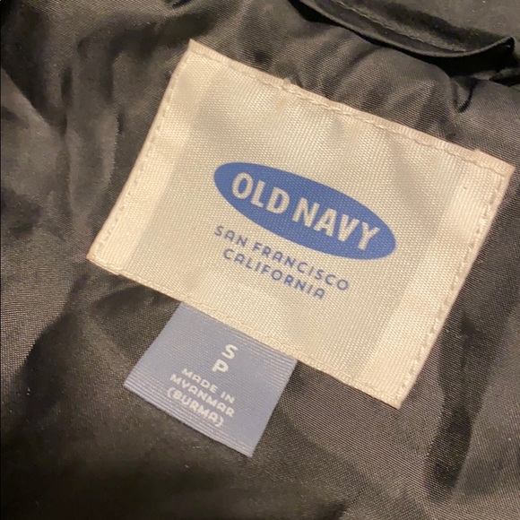 Black Vest (Old Navy) - Picture 5 of 5